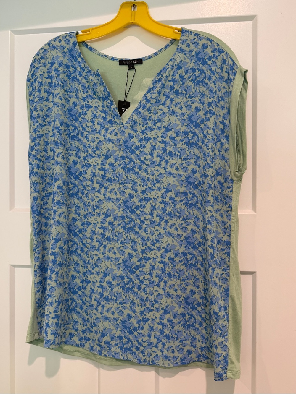 PAPERMOON Floral Print V-Neck Layered Tank Top in Light Blue and Mint-Size M